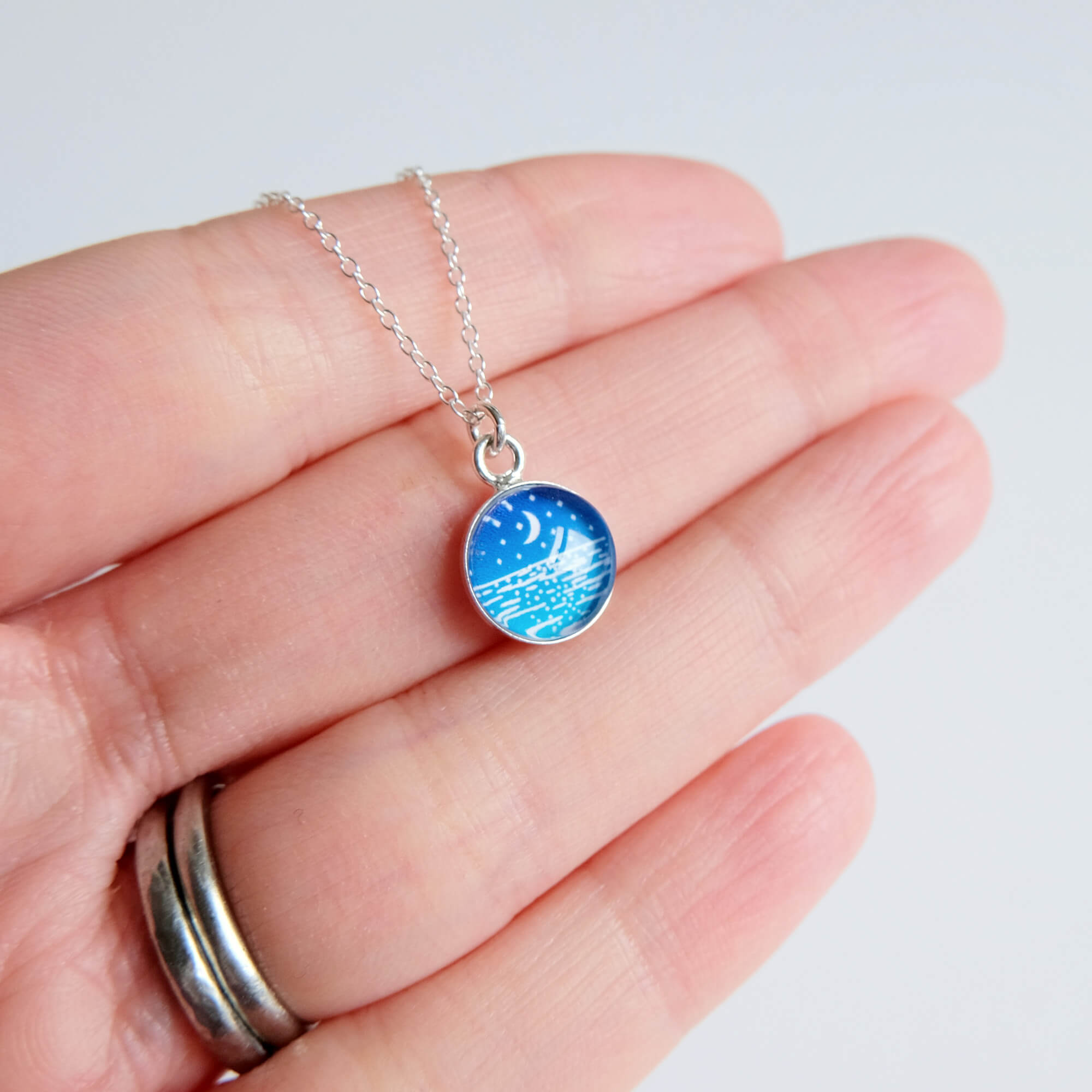 Zoe - Silver Crescent Moon Necklace – Ocean Wave Jewelry